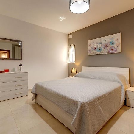 Stylish Bright And Airy Apart In Central Bugibba San Pawl il-Baħar Extérieur photo