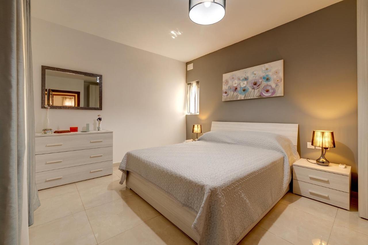 Stylish Bright And Airy Apart In Central Bugibba San Pawl il-Baħar Extérieur photo