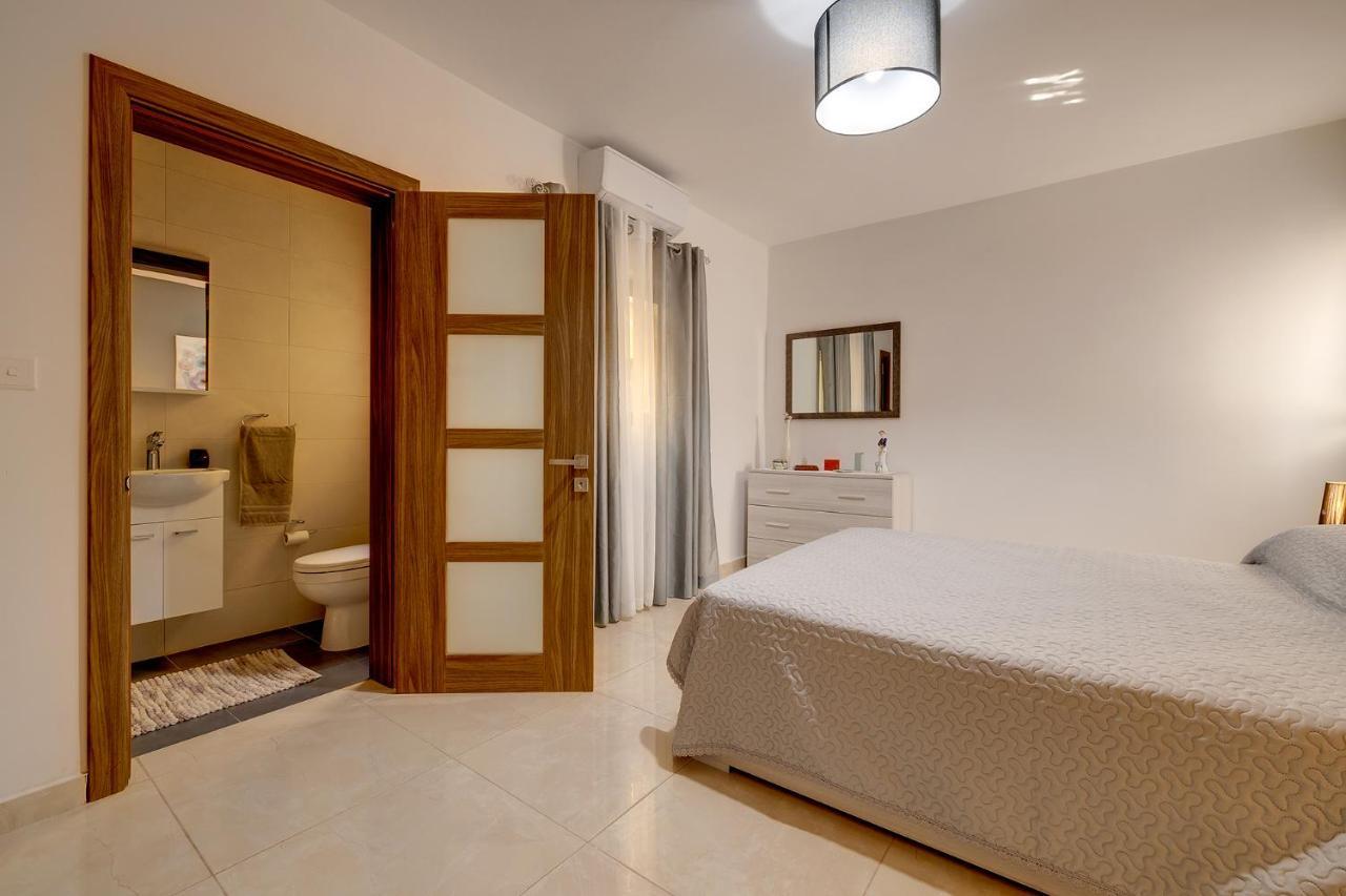Stylish Bright And Airy Apart In Central Bugibba San Pawl il-Baħar Extérieur photo