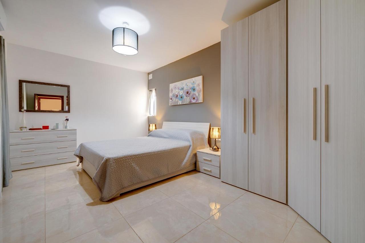 Stylish Bright And Airy Apart In Central Bugibba San Pawl il-Baħar Extérieur photo